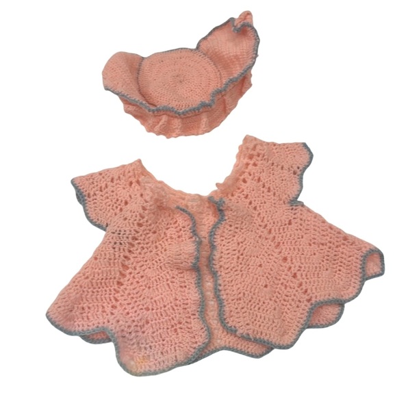 Vintage Handmade Crochet Baby Toddler Cape Jacket & Matching Bonnet Hat - Picture 3 of 17